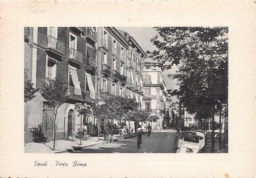 Cartolina Fondi Porta Roma animata auto case