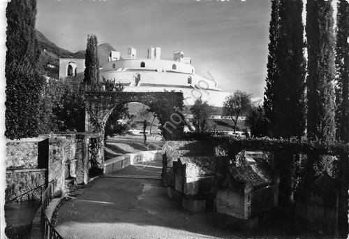 Cartolina Gardone Riviera Il Vittoriale Mausoleo 1954 | Immagine principale