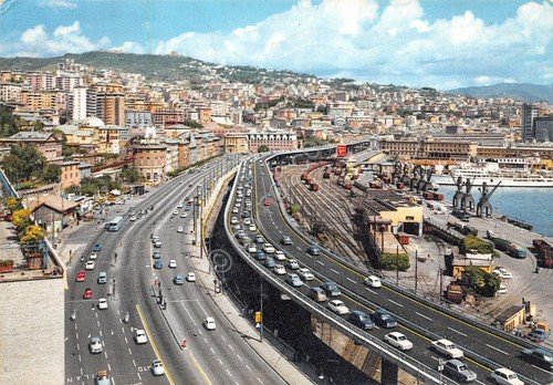 Cartolina Genova la sopraelevata Via Buozzi 1977