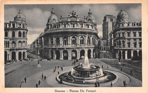 Cartolina Genova Piazza De Ferrari animata fontana anni '40