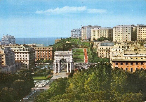 Cartolina Genova Piazza della Vittoria Monumento ai Caduti 1970