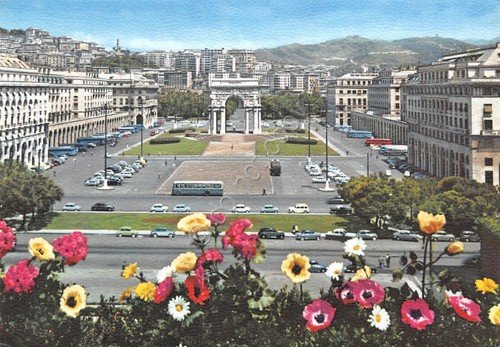 Cartolina Genova Piazza della Vittoria Monumento ai Caduti