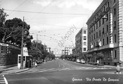 Cartolina Genova Via De Gaspari | Immagine principale