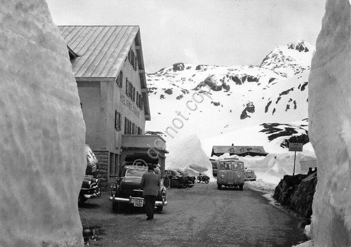 Cartolina Grimsel Passhohe con auto d'epoca