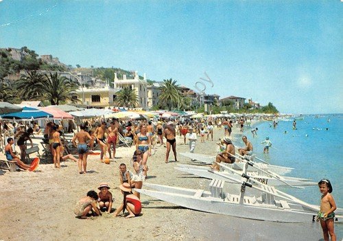 Cartolina Grottammare Kursal spiaggia animata 1972 | Immagine principale