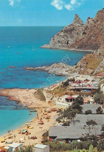Cartolina Grotticelle di Capo Vaticano spiaggia stabilimenti anni '80 | Immagine principale