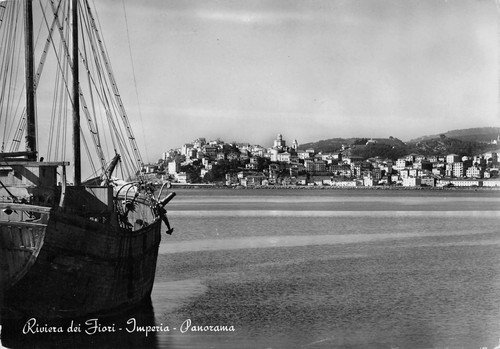 Cartolina Imperia Panorama dal mare barca a vela 1953 | Immagine principale