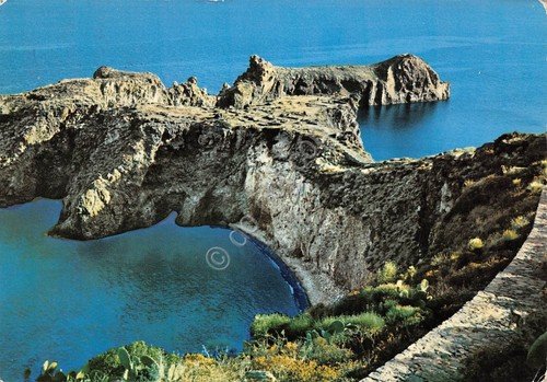 Cartolina Isola di Panarea Punta Milazzese Villaggio Preistorico 1973 (Messina)