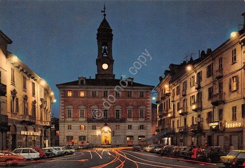 Cartolina Ivrea Piazza Nazionale Municipio notturno
