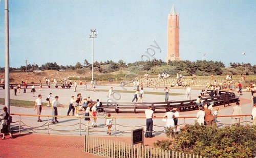 Cartolina Jones Beach Long Island, New York Roller skating rink | Immagine principale