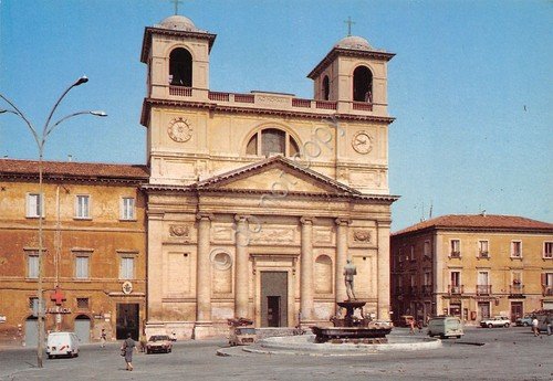 Cartolina L'Aquila il Duomo Farmacia auto | Immagine principale