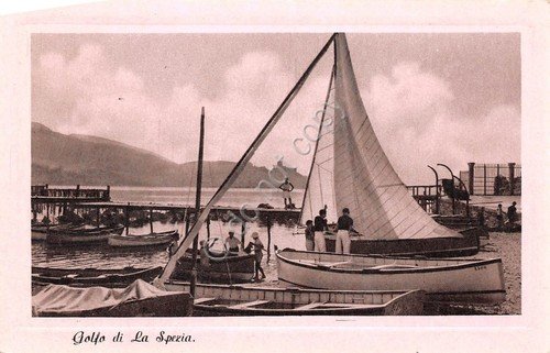 Cartolina La Spezia Golfo animata Barche anni '20