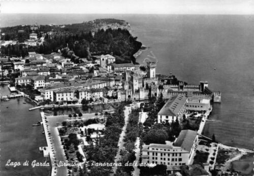 Cartolina Lago di Garda Sirmione Panorama aereo anni '50 (Brescia) | Immagine principale