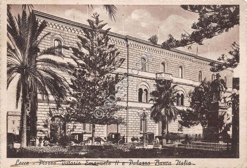 Cartolina Lecce Palazzo Banca d'Italia carrozze zona sprovvista di timbro …