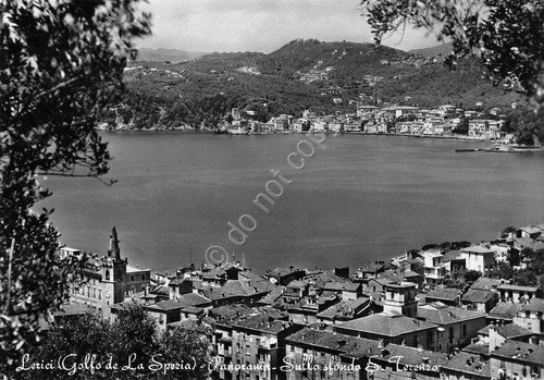 Cartolina Lerici panorama con San Terenzo 1957 (La Spezia)
