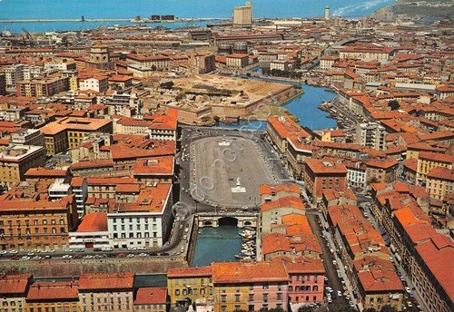 Cartolina Livorno Piazza della Repubblica panorama aereo anni '80 | Immagine principale