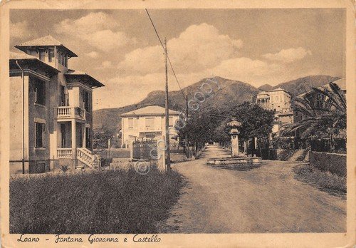 Cartolina Loano Fontana Giovanna e Castello case intorno anni '40 | Immagine principale