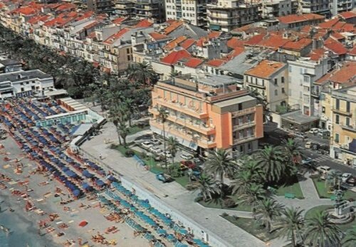 Cartolina Loano Panorama aereo | Immagine principale
