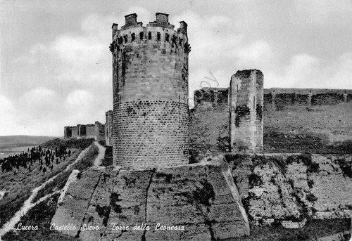Cartolina Lucera Castello Svevo Torre della Leonessa 1967