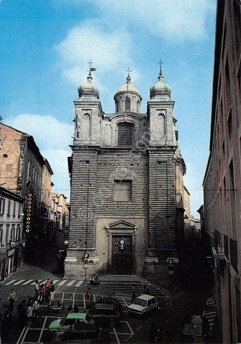Cartolina Macerata Chiesa S. Filippo al Corso animata auto