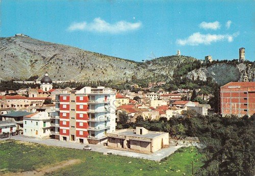 Cartolina Maddaloni panorama parziale paese case anni '90