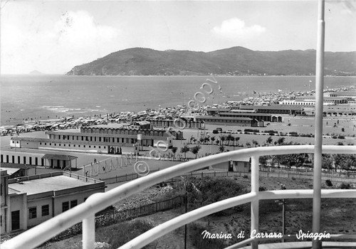 Cartolina Marina di Carrara Spiaggia 1958
