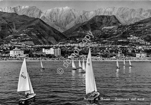 Cartolina Marina di Massa panorama dal mare barche a vela …