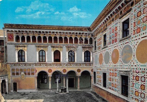 Cartolina Massa Castello Malaspina interno 1972 | Immagine principale