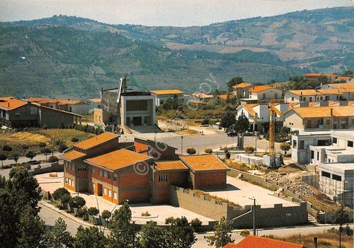 Cartolina Melito Irpino Veduta aerea panorama parziale edifici case paese