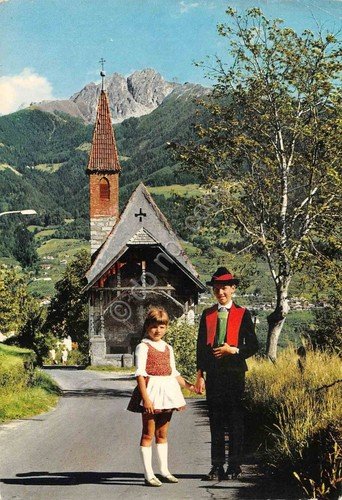 Cartolina Merano chiesa costumi tipici bambini anni '70