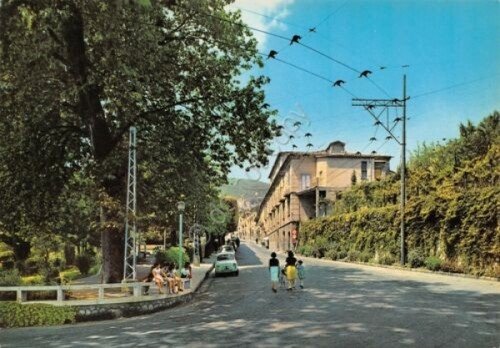 Cartolina Mercogliano Via Sant'Angelo animata