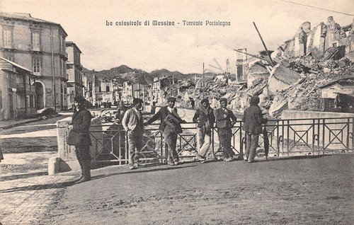 Cartolina Messina La catastrofe Torrente Portalegna animata Micali Santi 7059