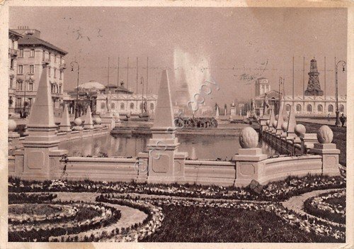 Cartolina Milano Fontana di Piazza Giulio Cesare 1937 | Immagine principale