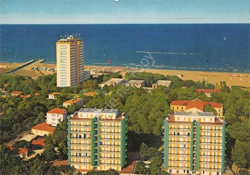 Cartolina Milano Marittima Cervia Grattacieli e pineta 1969 (Ravenna)