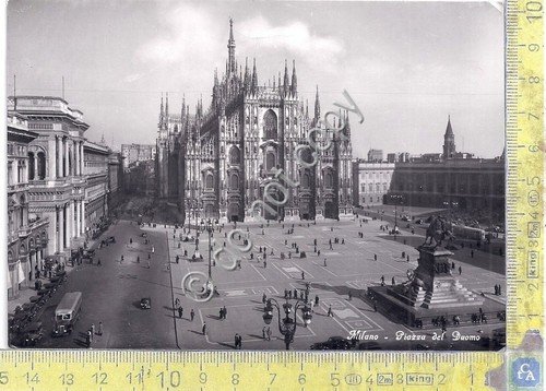 Cartolina Milano Piazza del Duomo con auto 1952 | Immagine principale