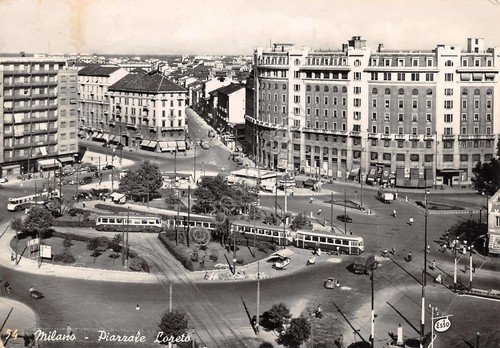 Cartolina Milano Piazzale Loreto tram timbro contro i tumori 1951 | Immagine principale