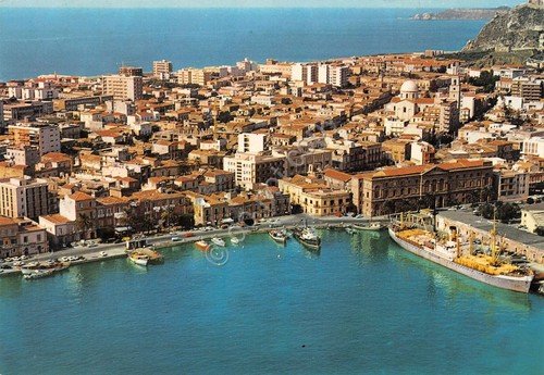 Cartolina Milazzo panorama aereo dal mare della città anni '70 | Immagine principale