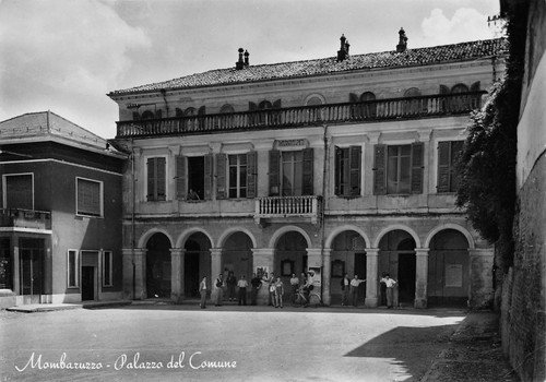 Cartolina Mombaruzzo Palazzo del Comune Animata 1955 | Immagine principale