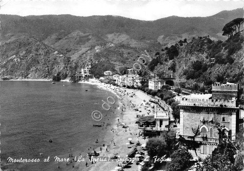 Cartolina Monterosso al Mare Spiaggia di Fegina dall'alto 1952