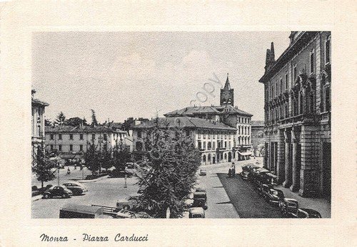 Cartolina Monza Piazza Carducci auto d'epoca 1958