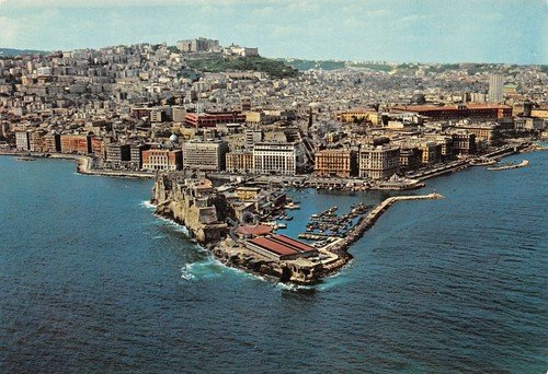 Cartolina Napoli Castel Dell'Ovo e panorama dal mare edizioni SAR