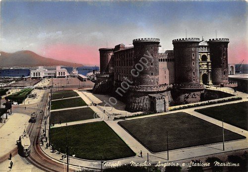 Cartolina Napoli Maschio Angioino e Stazione Marittima NVG | Immagine principale