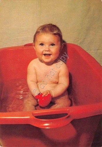 Cartolina neonato in vasca per bagno Ed Cecami | Immagine principale