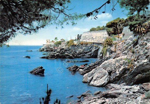 Cartolina Nervi Scogliera e spiaggetta 1962 (Genova)