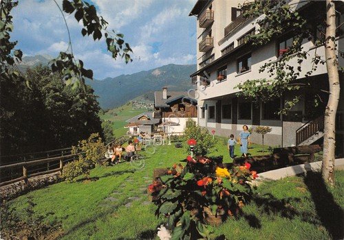 Cartolina Oltre il Colle Bergamo Hotel Manenti giardino animata 1987 | Immagine principale