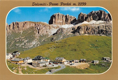 Cartolina Passo Pordoi vista case bus montagne Timbro al retro