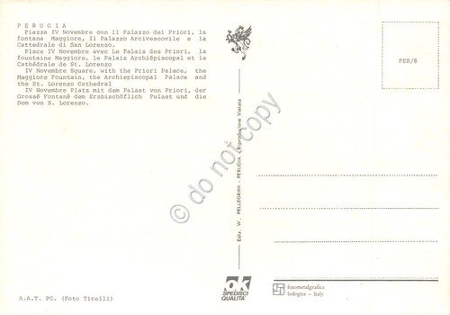 Cartolina Perugia Piazza IV Novembre animata anni '70