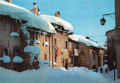 Cartolina Pescocostanzo una via del paese (L'Aquila)