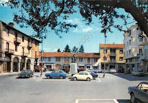 Cartolina Pianezza Piazza Caduti auto d'epoca 1976