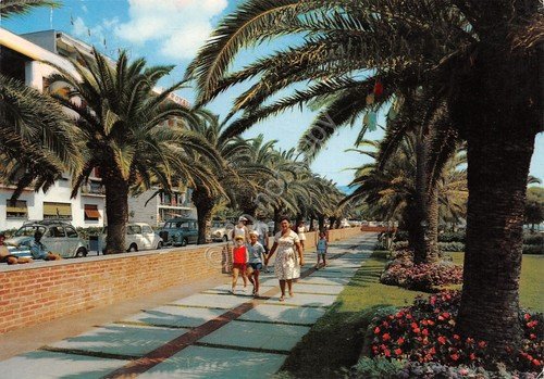 Cartolina Pietra Ligure Viale delle Palme animata 1980 | Immagine principale
